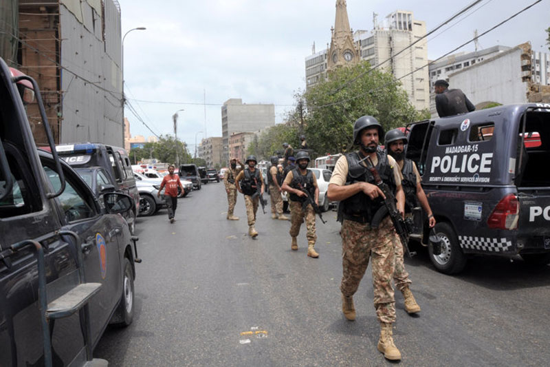 Pak rushes over 5,000 cops to Gwadar on anti-riot duty