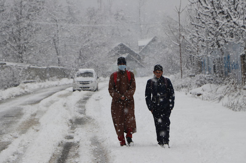 Kashmir shivers, Ladakh freezes, Jammu celebrates end of harsh winter