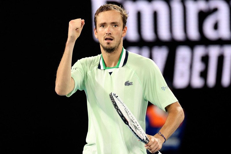 Australian Open: Medvedev soars into final after beating Tsitsipas, sets Nadal showdown
