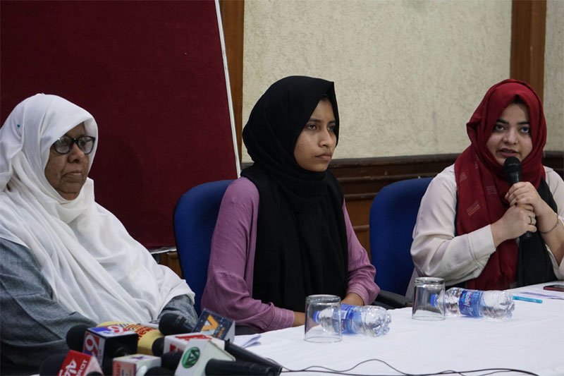 Hijab ban: Muslim women denounce K'taka HC verdict