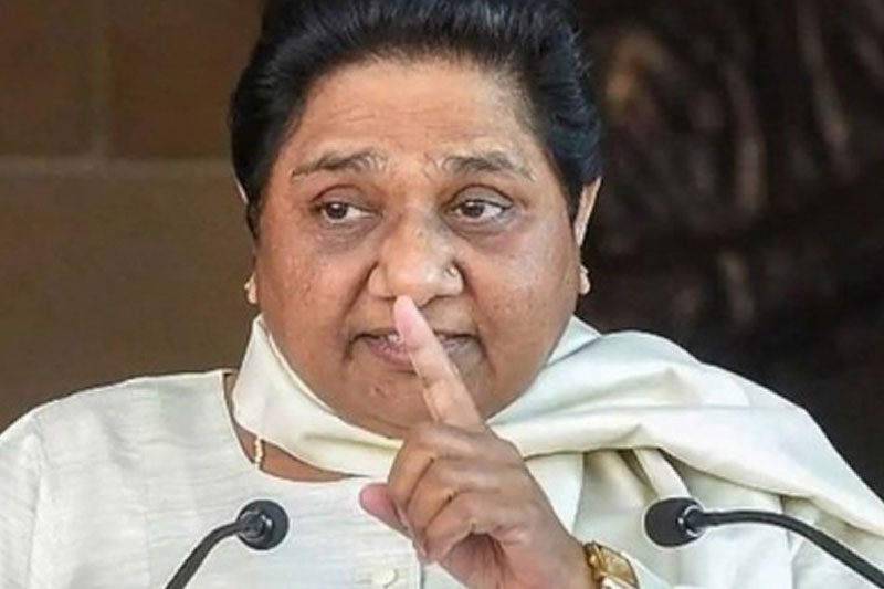Mayawati comes out in support of Azam Khan