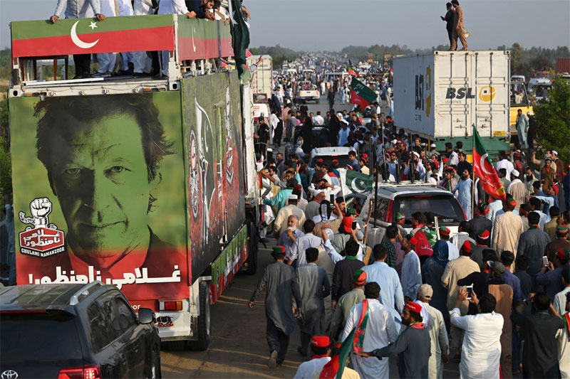 Pak military might have played role in abrupt end to Imran's march