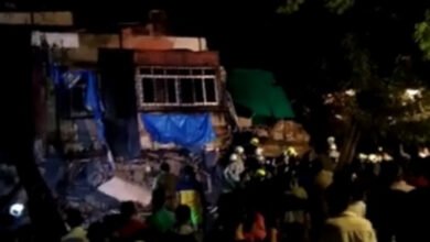 1 killed, 11 hurt in Mumbai residential building crash