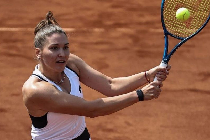 Russian player switches nationality to avoid Wimbledon ban