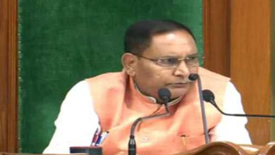 Deputy Speaker Maheshwari dubs former Speaker Vijay as anti Dalit