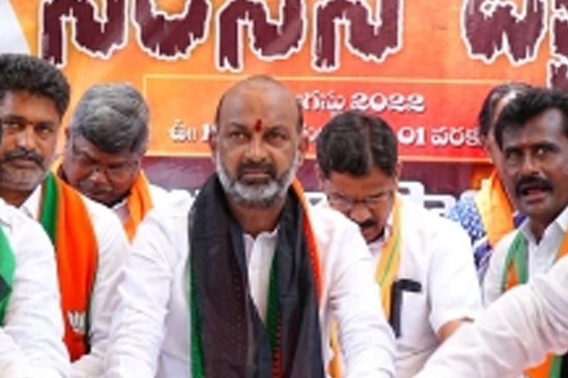 BJP hold protests across Telangana over arrests