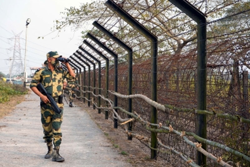 BSF nabs intruder at Jammu border