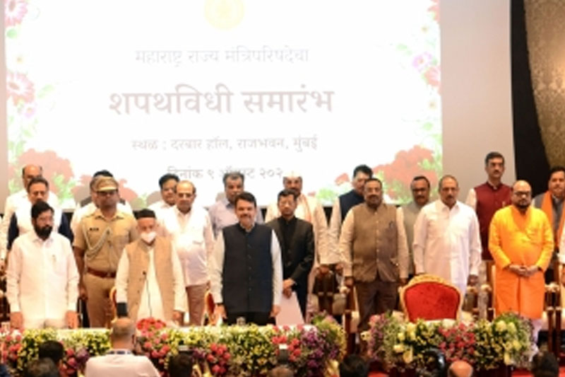 Maha: Shinde Group MLAs go berserk, one professes & other practices violence