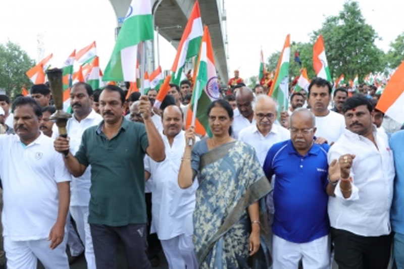 Thousands take part in Freedom Run across Telangana