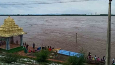 Godavari, Krishna in spate in Telangana