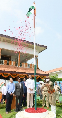 Jag Andhra Pradesh pays rich tributes to designer of Indian flag