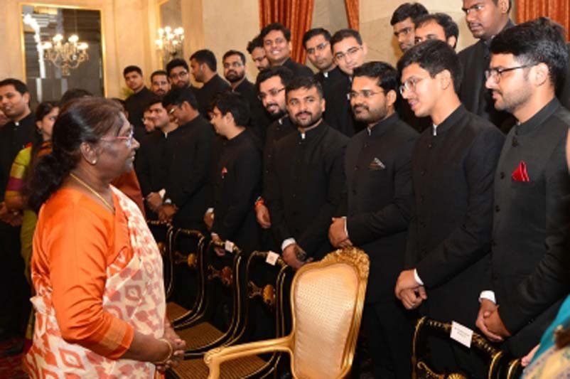 President Murmu asks IAS officers to reach out to underprivileged