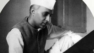 After dropping Nehru's photo from freedom fighter's list, K'taka govt now acknowledges him