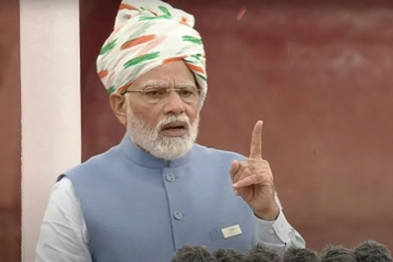 PM Modi mentions Nehru in Independence day speech after Savarkar