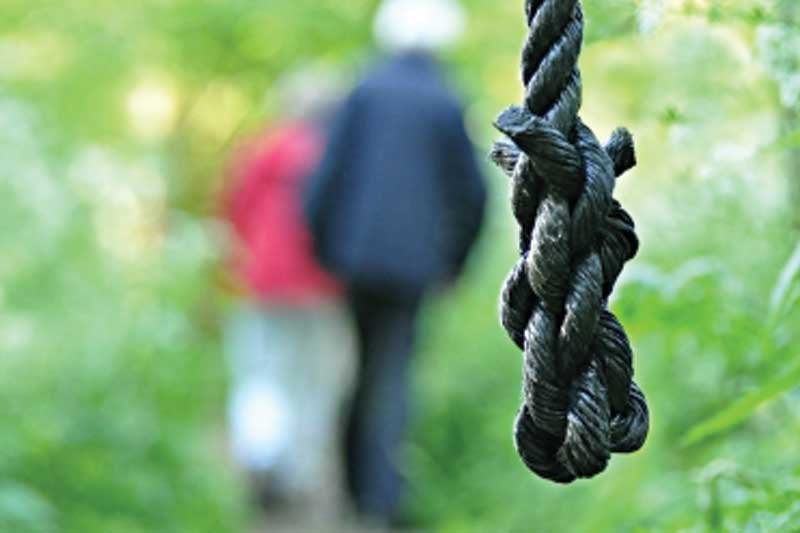 Teacher, student found hanging in UP forest