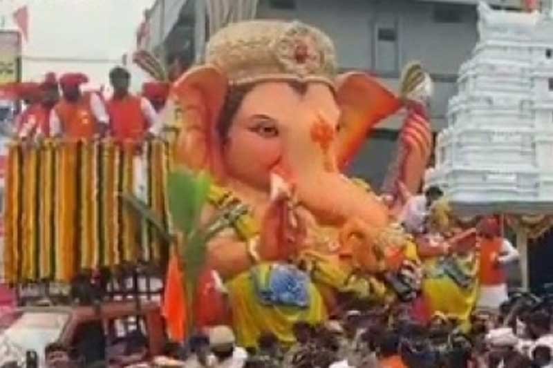 Hyderabad's Balapur Ganesh laddu auctioned for record Rs 24.60 lakh