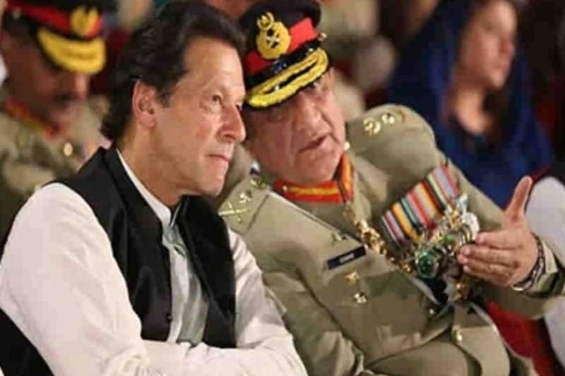 Imran proposes to extend tenure of Pak Army chief till next polls