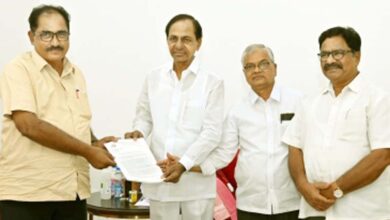 KCR calls for foiling attempts of evil forces to create hatred
