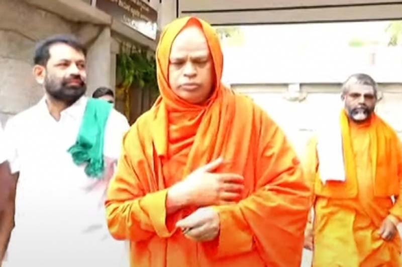 Lingayat mutt sex scandal: Charges against rape accused seer stand, says K'taka Police