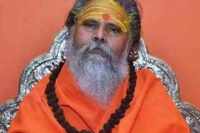 Cash, jewellery found in Mahant Narendra Giri's room