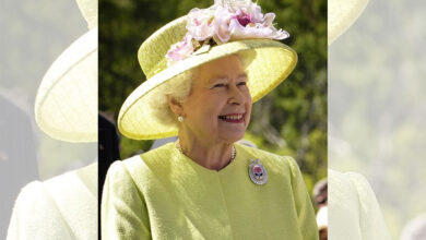 Queen Elizabeth II dies