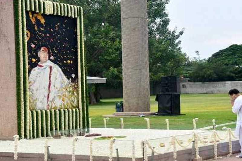 Rahul at Sriperumbudur prayer meet ahead of Bharat Jodo Yatra