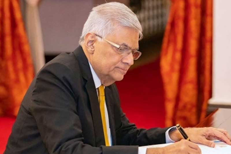 Expedite Indian projects, says Ranil
