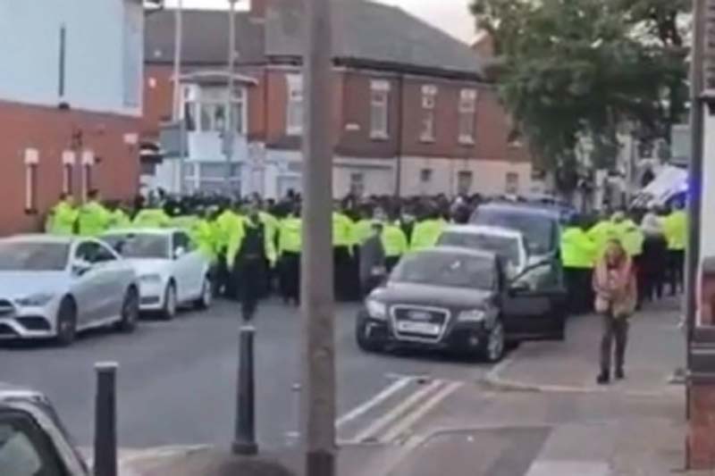 Violent clashes between Hindus and Muslims in Leicester being fuelled by gangs from Birmingham