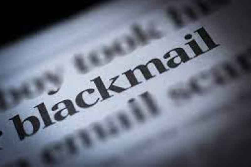 Gang blackmailing couple over obscene video busted in Noida