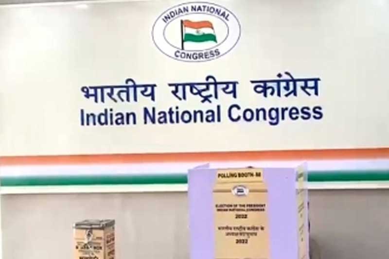 Congress prez poll: Voting underway in Telugu states