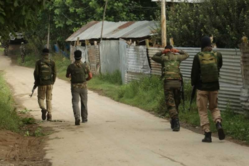 Gunfight breaks out in J&K's Shopian