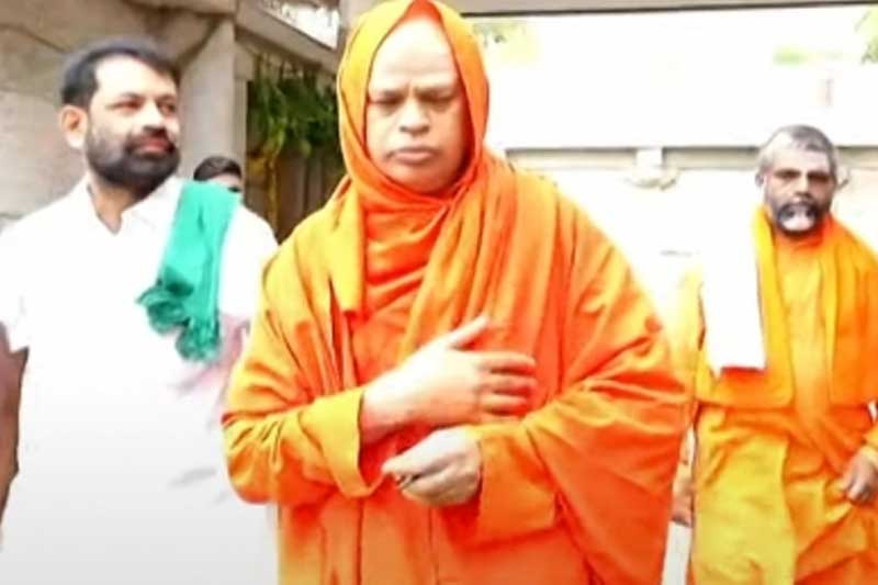 Watched helplessly as daughters taken to Lingayat seer's pvt room: Mother recounts horror