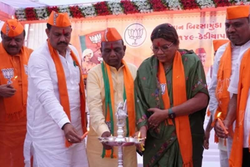 Gujarat BJP MP warns party workers against indiscipline