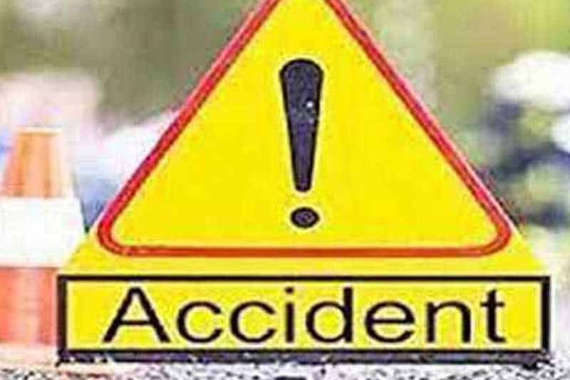 15 school children injured as van overturns in TN's Cuddalore