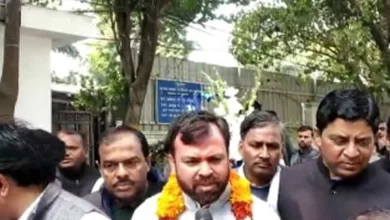 Cash for ticket row: Khari has framed at least 10 people in rape cases, says Tripathi