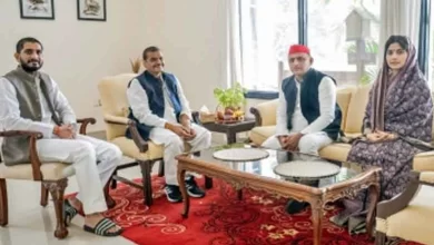 Mainpuri bypoll: Akhilesh, Dimple visit Shivpal for 'blessings'