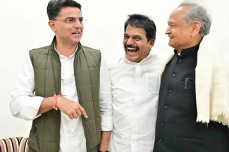 Congress' strict warning to warring Raj leaders