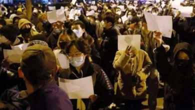 Protesters turn streets into warzones in Chinese city