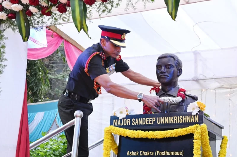 On 26/11 anniv, Major Sandeep Unnikrishnan's bust unveiled in Bengaluru
