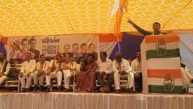Former BJP MP Prabhatsinh Chauhan joins Congress