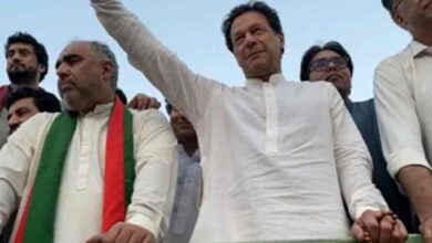 Imran invokes Mujibur Rahman's struggle in B'desh