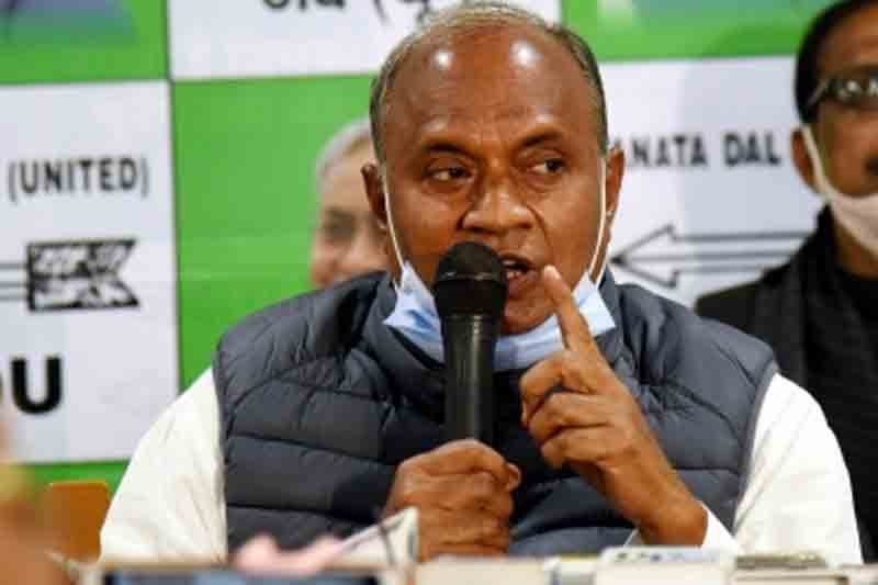 RCP Singh attacks Nitish, asks him to lift liquor ban in Bihar