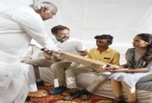 Software engineer aspirant Sarvesh gets spl gift from Cong chief
