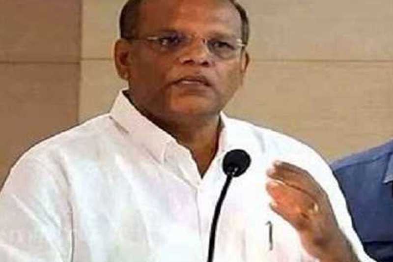Jolt to Telangana Chief Secretary as HC sends him to Andhra
