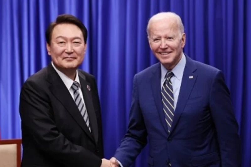 US and S.Korea to co-host 'Summit for Democracy' next March Seoul, Nov 30 (IANS) South Korean President Yoon Suk-yeol and US President Joe Biden will co-host the second Summit for Democracy from March 29-30, 2023, to discuss building more resilient democracies around the world, Yoon's office said on Wednesday. The co-hosts of the virtual event will also include three more representatives of each continent -- the Netherlands (Europe), Zambia (Africa) and Costa Rica (Latin America) -- Yoon's office was quoted as saying by Yonhap news agency. The presidential office said the upcoming summit is expected to offer an opportunity to continuously expand the nation's horizon of value diplomacy by sharing its democratisation experience and anti-corruption efforts with the international community. The event will come after the first Summit for Democracy held in December 2021 to discuss strengthening democracy worldwide, combating corruption and defending human rights. Leaders of about 110 countries took part in the first summit and announced about 750 commitments. According to a joint statement released by the five countries, the second Summit for Democracy will "demonstrate how democracies deliver for their citizens and are best equipped to address the world's most pressing challenges." "From wars of aggression to changes in climate, societal mistrust and technological transformation, it could not be clearer that all around the world, democracy needs champions at all levels," the statement said. It also said they look forward to demonstrating how transparent and accountable governance remains the best way to deliver lasting prosperity, peace, and justice. The second Summit for Democracy will assemble world leaders in a virtual, plenary format on March 29, followed by regional hybrid gatherings to be joined by representatives from government, civil society and the private sector. South Korea is to preside over an Indo-Pacific regional meeting on the theme of anti-corruption, it said.