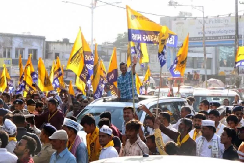 AAP looks poised to sweep MCD elections