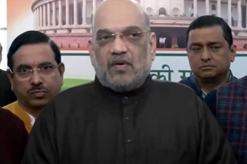 CMs agreed on resolution in constitutional manner, Amit Shah on Maha-K'taka border dispute