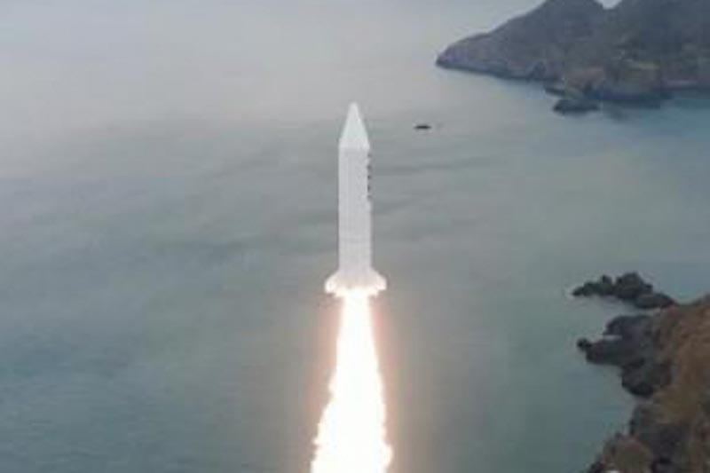 S.Korea successfully conducts test flight of solid-fuel space vehicle