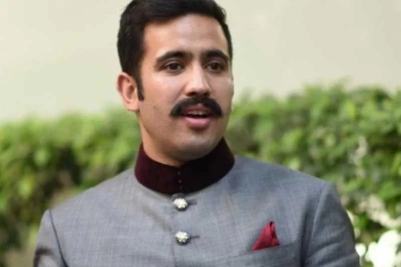 Himachal ex-CM's wife, son summoned over dowry case