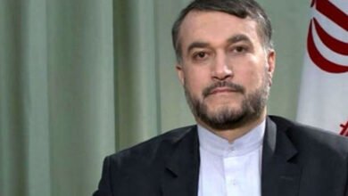 Iranian FM speaks to Saudi counterpart